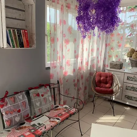 Tififi Na Wloskiej Prowincji ホームステイ ポビエロボ