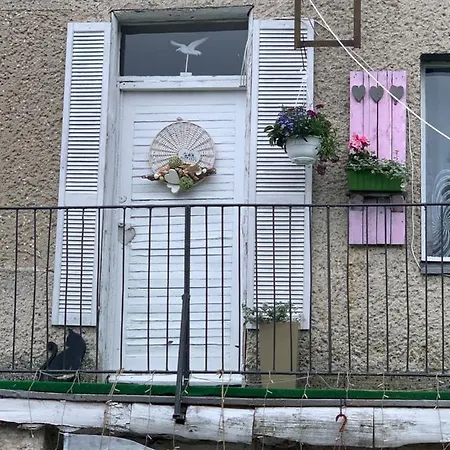 ホームステイ Tififi Na Wloskiej Prowincji ポビエロボ