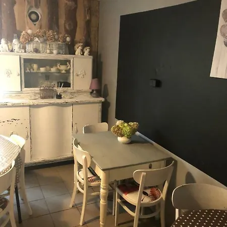 Tififi Na Wloskiej Prowincji ホームステイ *