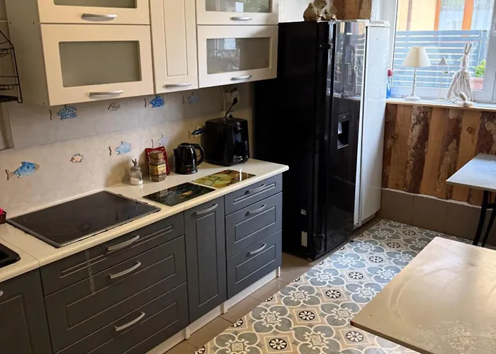 Tififi Na Wloskiej Prowincji بوبيروفو